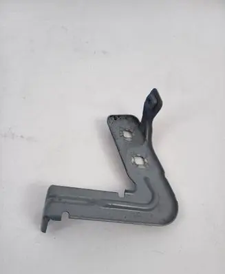 BMW 2 F22 F23 Fender mounting bracket 
