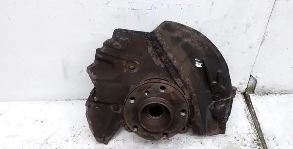 BMW X5 E53 Front wheel hub spindle knuckle