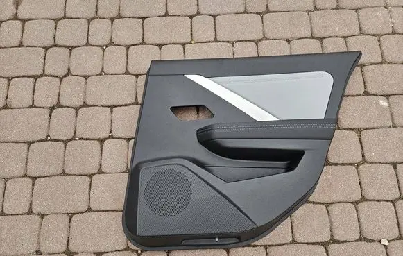 Opel Astra L Coupe rear side trim panel 98519977ZS