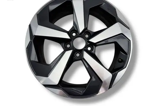 R18 alloy rim