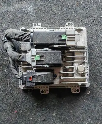 Opel Mokka Engine control unit/module 55491705