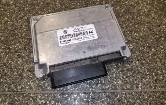 Volkswagen Touareg I Gearbox control unit/module 0AD927755AC