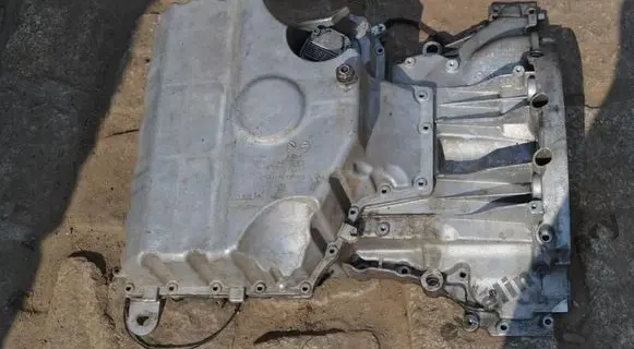 Volkswagen Phaeton Oil sump brak