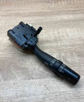 Toyota Avensis T250 Indicator stalk 8414005110 L93