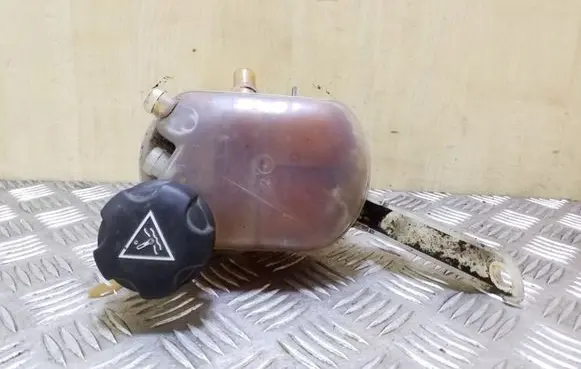 Peugeot 508 Coolant expansion tank/reservoir cap 