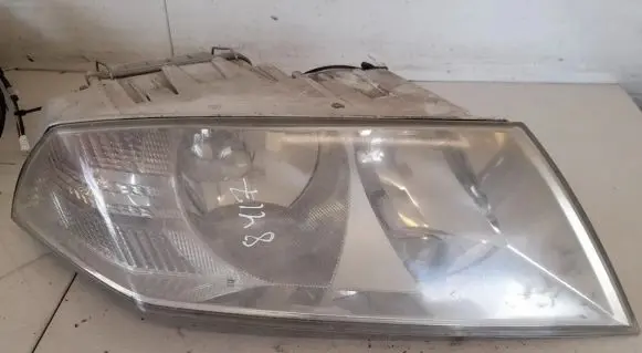 Skoda Octavia Mk2 (1Z) Headlight/headlamp