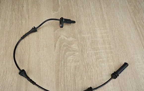 BMW 4 G22 G23 G24 G26 ABS rear brake sensor 6892609