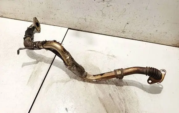 Volkswagen Touareg I EGR valve line/pipe/hose