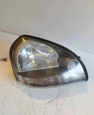 Hyundai Tucson JM Headlight/headlamp 02a011a00