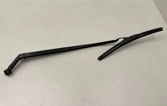 Toyota Verso Windshield/front glass wiper blade 