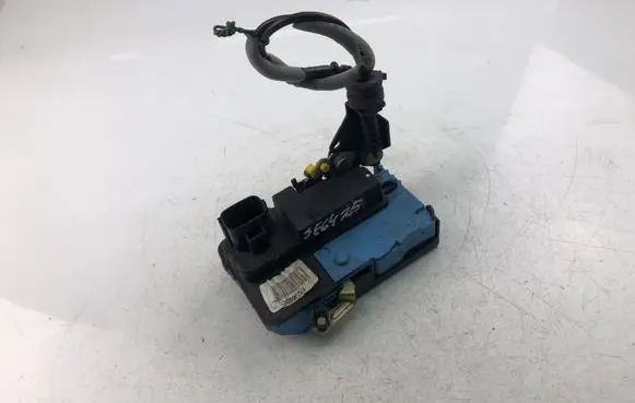 Volvo XC90 Rear door lock 30699748