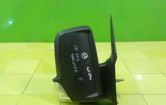 Mercedes-Benz Sprinter W906 Front door electric wing mirror A9068105016 XP253