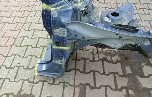 Front quarter panel