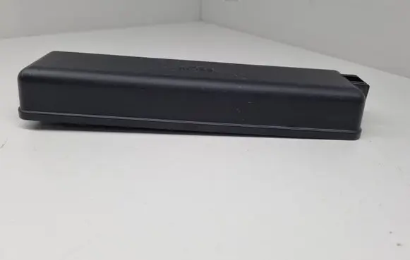 Toyota Prius (NHW20) Fuse box cover 8615XA1