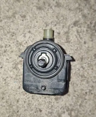 Renault Scenic II - Grand scenic II Headlight level adjustment motor 7700420737