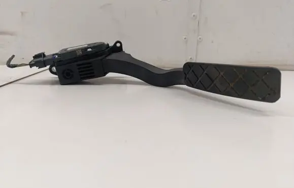 MG ZS Accelerator throttle pedal F01R00X132