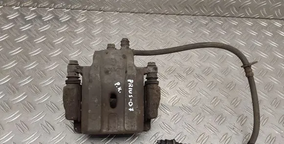 Toyota Prius (NHW20) Front brake caliper