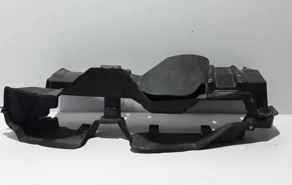 Renault Scenic IV - Grand scenic IV Intercooler air guide/duct channel 628109433R