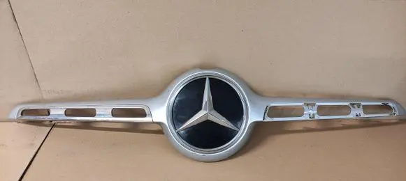 Mercedes-Benz GLA H247 Front bumper upper radiator grill A2478883401