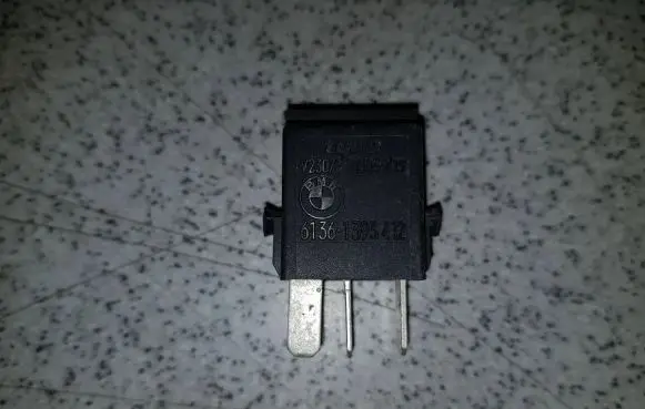 BMW 5 E39 Other relay 61361393412