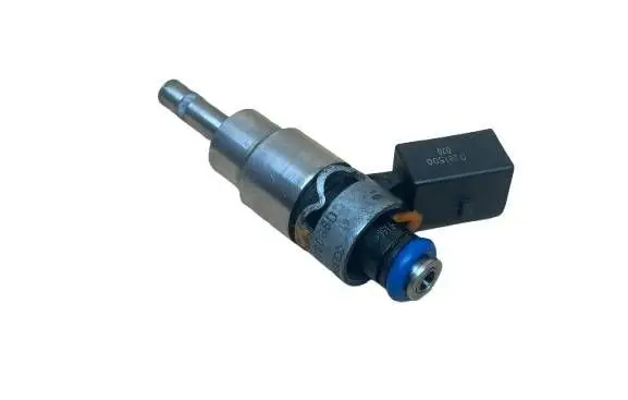 Audi A4 S4 B8 8K Fuel injector 0261500