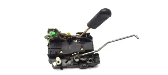 Iveco Daily 4th gen Front door lock 1317B