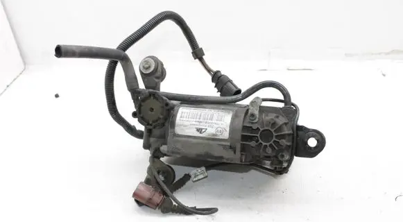 Audi A8 S8 D3 4E Air suspension compressor/pump 4E0616005K