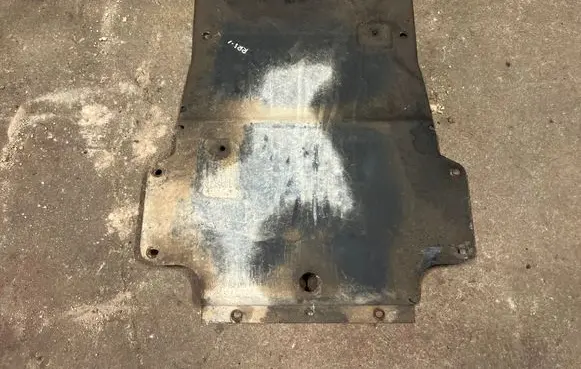 Land Rover Range Rover Sport L320 Engine splash shield/under tray