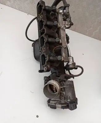 Opel Astra J Intake manifold 55573171