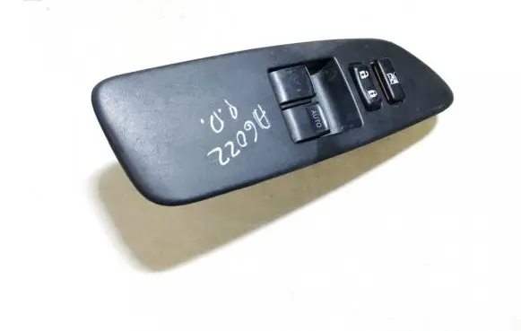 Toyota Auris 150 Electric window control switch 7423102540 74231-02540