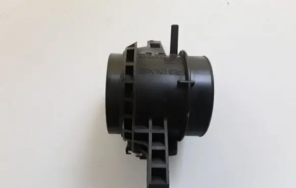 Volvo V40 Mass air flow meter 12B579BB