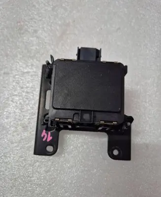 Volkswagen Golf VII Distronic sensor radar 5Q0907481A
