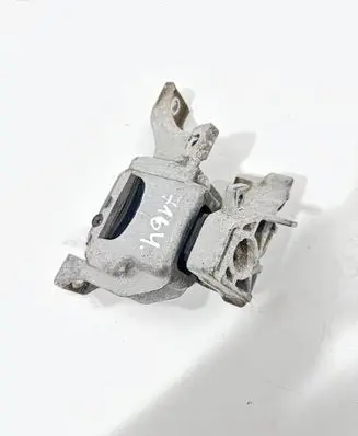 Engine mount bracket