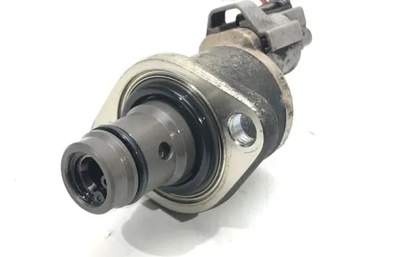 Subaru Outback Fuel pressure regulator 101600