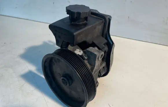Mercedes-Benz E W211 Power steering pump LH2110833 0034664201