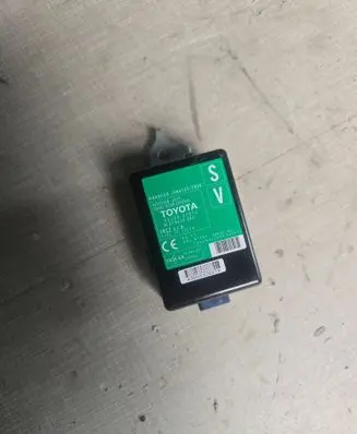 Toyota Verso Door control unit/module 897400F010 61B430000 30U532521