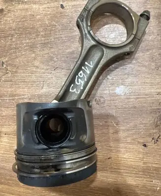 BMW 3 E90 E91 Piston with connecting rod