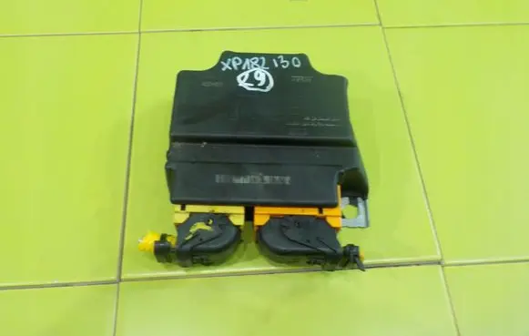 Hyundai i30 Airbag control unit/module 95910A6M0 XP182