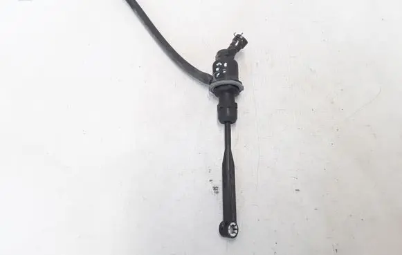 Clutch slave cylinder