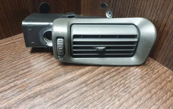 Volvo S60 Dash center air vent grill 9158449