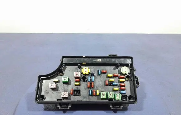Dodge Caliber Fuse box set P04692207AE
