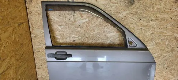 Mercedes-Benz 190 W201 Front door A2017202405