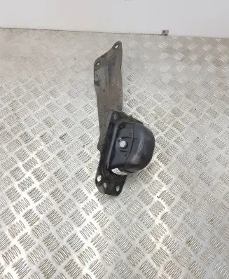 Rear control arm
