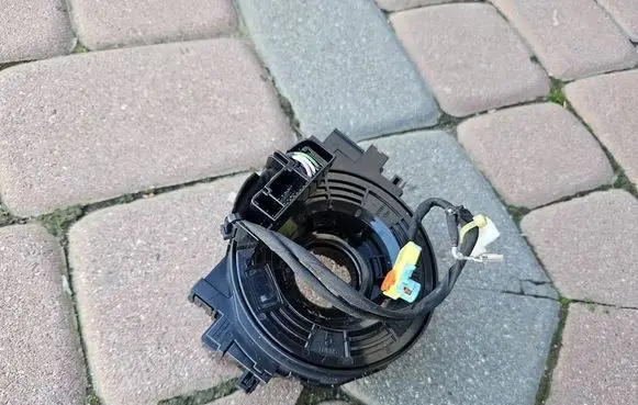 Toyota Aygo X Airbag squib ring wiring K0100- 75N355 D15