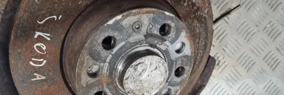 Skoda Octavia Mk2 (1Z) Rear wheel hub spindle/knuckle 