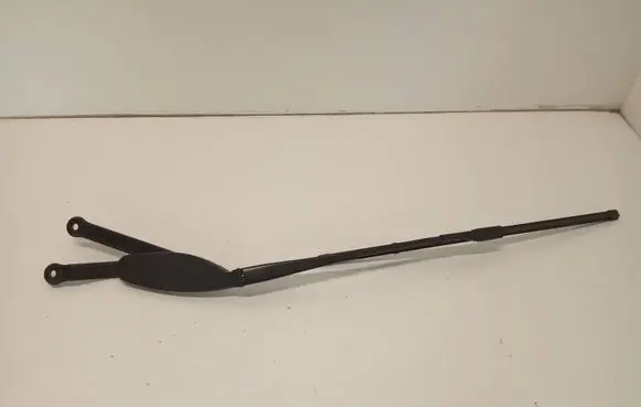 Mercedes-Benz C W205 Front wiper blade arm W000051791 A2058240119 W000051785