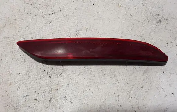Chrysler Pacifica Rear tail light reflector 68230394AA