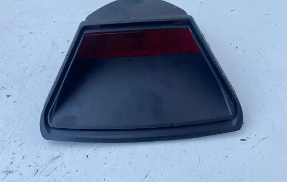 BMW 7 E38 Third/center stoplight 63258352788