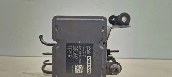 Volvo V70 ABS Pump 31329139