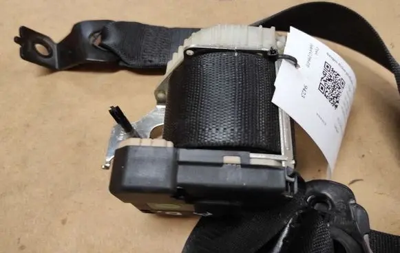 Opel Astra G Front seatbelt 90560636 040174